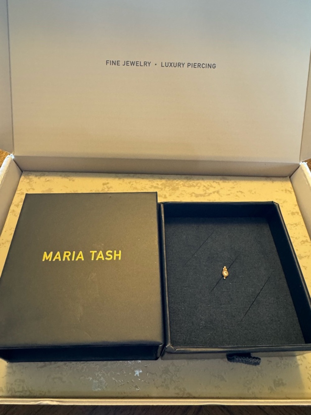 Maria Tash Diamond Four Ball Trinity Threaded flat back stud. - Picture 3 of 8